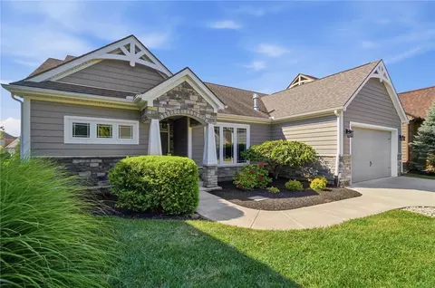 Exterior - 1379 Bourdeaux Way, Centerville, OH 45458 photo 2 of 10