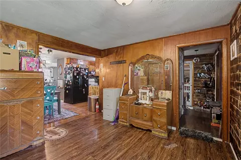 Entry Way - 4 1st St, Medway, OH 45341 photo 2 of 2