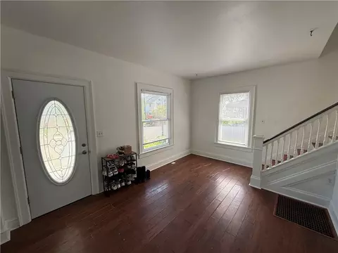 Entry Way - 311 Ludlow Ave, Springfield, OH 45505 photo 1 of 2