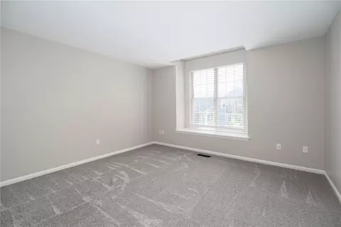 Bedroom - 167 Queens Xing, Centerville, OH 45458 photo 1 of 4