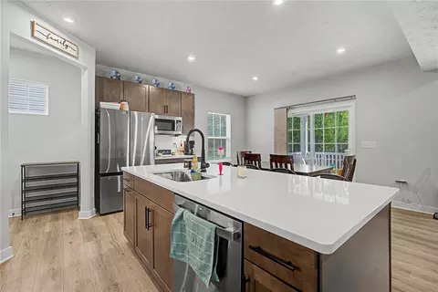 Kitchen - 1071 Brooke Ln, Xenia, OH 45385 photo 5 of 7