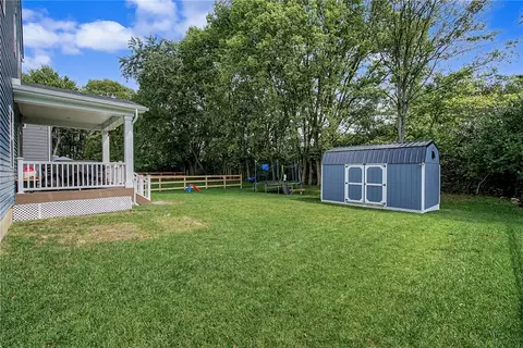 Exterior - 1071 Brooke Ln, Xenia, OH 45385 photo 9 of 10