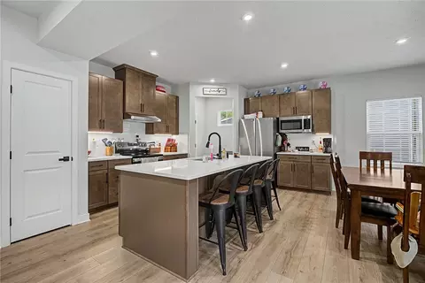 Kitchen - 1071 Brooke Ln, Xenia, OH 45385 photo 2 of 7