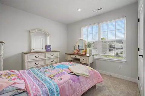 Bedroom - 1071 Brooke Ln, Xenia, OH 45385 photo 5 of 8