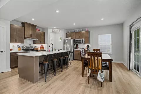 Kitchen - 1071 Brooke Ln, Xenia, OH 45385 photo 3 of 7