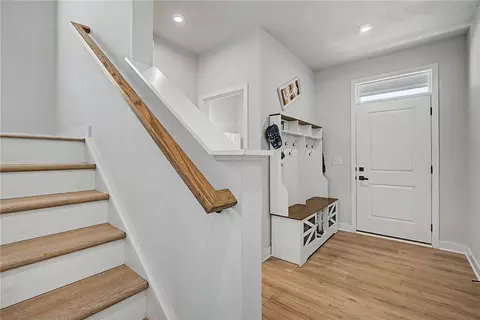 Entry Way - 1071 Brooke Ln, Xenia, OH 45385 photo 2 of 7