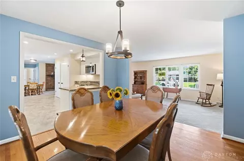 Dining - 97 Mimosa Dr, Centerville, OH 45459 photo 2 of 5