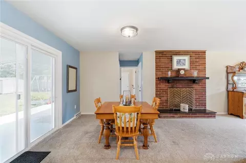 Dining - 97 Mimosa Dr, Centerville, OH 45459 photo 3 of 5