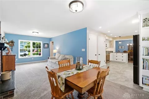 Dining - 97 Mimosa Dr, Centerville, OH 45459 photo 4 of 5