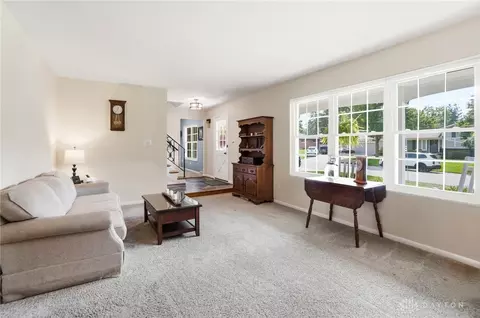 Living - 97 Mimosa Dr, Centerville, OH 45459 photo 3 of 6