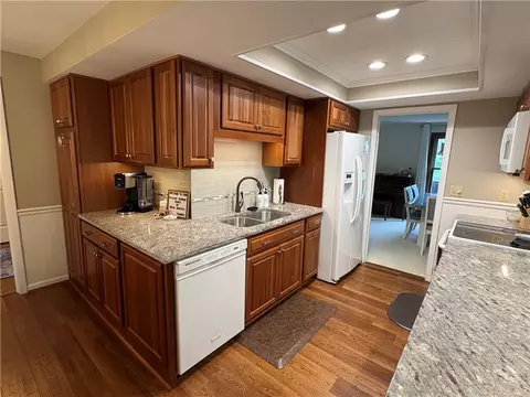 Kitchen - 2308 Wrenside Ln, Kettering, OH 45440 photo 1 of 7