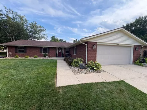 Exterior - 2308 Wrenside Ln, Kettering, OH 45440 photo 4 of 10