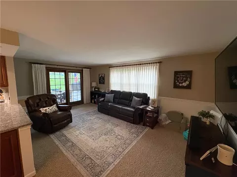 Living - 2308 Wrenside Ln, Kettering, OH 45440 photo 2 of 3