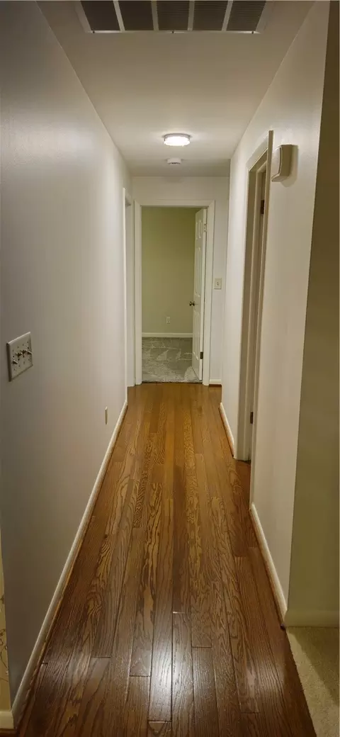 Entry Way - 2308 Wrenside Ln, Kettering, OH 45440 photo 2 of 2