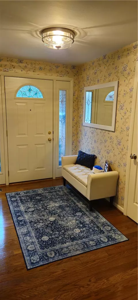 Entry Way - 2308 Wrenside Ln, Kettering, OH 45440 photo 1 of 2