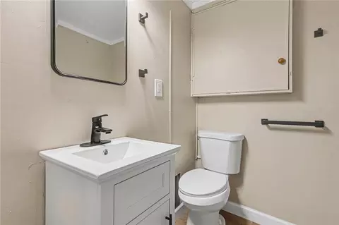 Bath - 2151 S Smithville, Kettering, OH 45420 photo 2 of 2