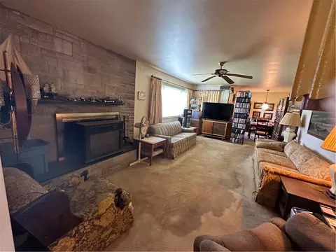 Living - 8815 Yankee St, Centerville, OH 45458 photo 1 of 2