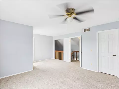 Bedroom - 1463 Eagle Highlands Dr, Fairborn, OH 45324 photo 2 of 4