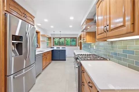 Kitchen - 751 Laurelwood Rd, Kettering, OH 45419 photo 1 of 9
