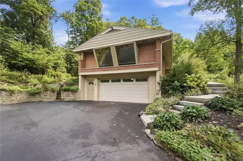 Exterior - 751 Laurelwood Rd, Kettering, OH 45419 photo 14 of 15