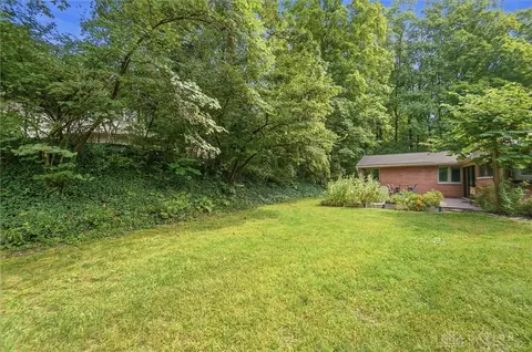 Exterior - 751 Laurelwood Rd, Kettering, OH 45419 photo 13 of 15