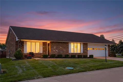 Exterior - 1011 Abington Pl, Springfield, OH 45503 photo 8 of 8