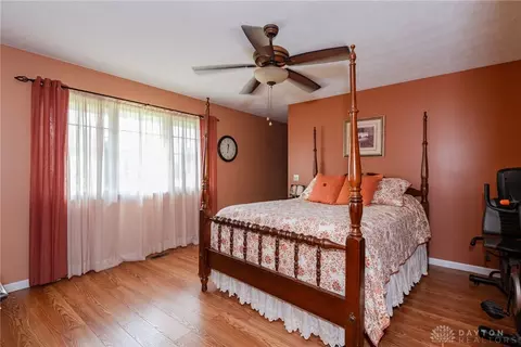 Bedroom - 1011 Abington Pl, Springfield, OH 45503 photo 3 of 5