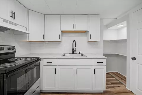 Kitchen - 2629 Berger Ave, Springfield, OH 45503 photo 2 of 5