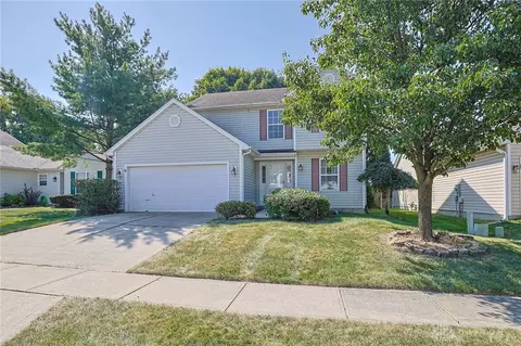 1019 Weeping Willow Ln, Maineville, OH 45039