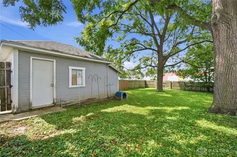 Exterior - 719 N Belmont Ave, Springfield, OH 45503 photo 4 of 5
