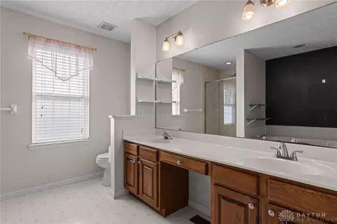 Bath - 53 Meadows Dr, Springboro, OH 45066 photo 3 of 6