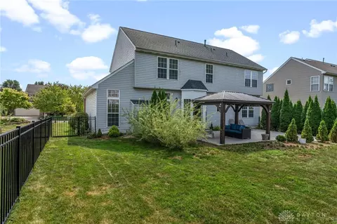 Exterior - 53 Meadows Dr, Springboro, OH 45066 photo 5 of 7