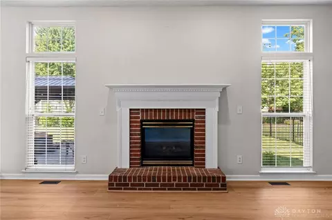 Living - 53 Meadows Dr, Springboro, OH 45066 photo 7 of 8