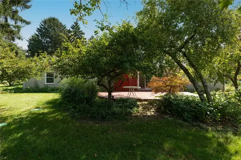 Exterior - 1553 Red Oak Rd, Kettering, OH 45432 photo 6 of 8