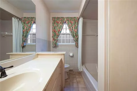 Bath - 1553 Red Oak Rd, Kettering, OH 45432 photo 3 of 3