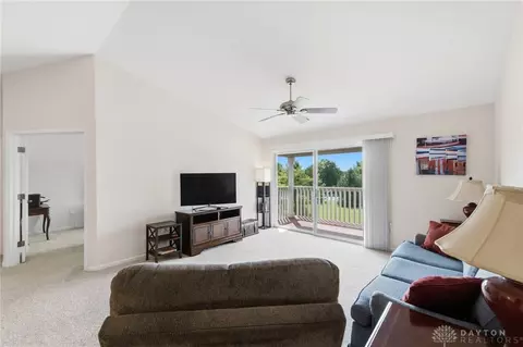 Living - 6600 Wareham Ct #6, Centerville, OH 45459 photo 1 of 3