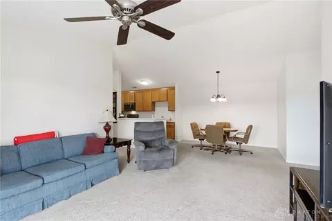 Living - 6600 Wareham Ct #6, Centerville, OH 45459 photo 2 of 3