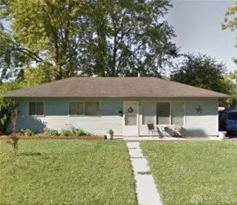 1055 Reid Ave, Xenia, OH 45385