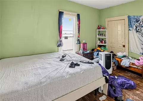 Bedroom - 207 S Shaffer St, Springfield, OH 45506 photo 5 of 6
