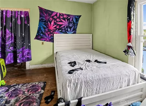 Bedroom - 207 S Shaffer St, Springfield, OH 45506 photo 4 of 6
