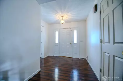 Entry Way - 1584 Farrington Dr, Kettering, OH 45420 photo 1 of 2