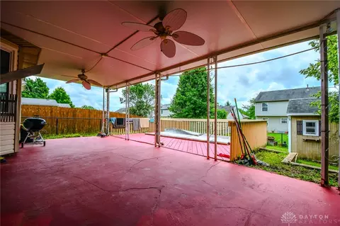 Exterior - 1584 Farrington Dr, Kettering, OH 45420 photo 7 of 8