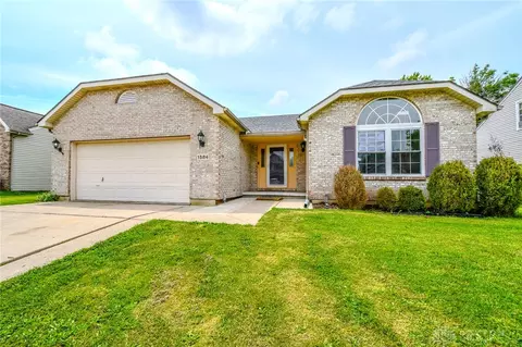 Exterior - 1584 Farrington Dr, Kettering, OH 45420 photo 2 of 8