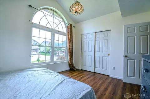Bedroom - 1584 Farrington Dr, Kettering, OH 45420 photo 2 of 6