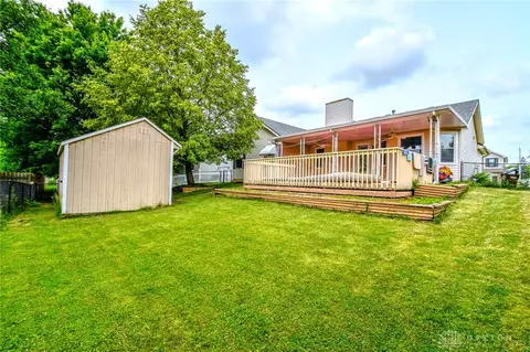 Exterior - 1584 Farrington Dr, Kettering, OH 45420 photo 4 of 8