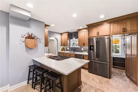 Kitchen - 4010 Ridgeway Rd, Kettering, OH 45429 photo 2 of 6