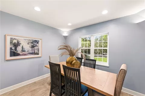 Dining - 4010 Ridgeway Rd, Kettering, OH 45429 photo 1 of 2