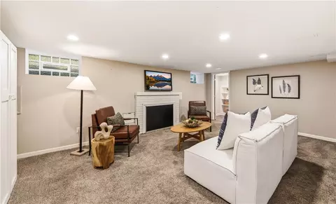 Living - 4010 Ridgeway Rd, Kettering, OH 45429 photo 6 of 6