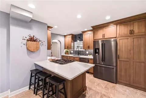 Kitchen - 4010 Ridgeway Rd, Kettering, OH 45429 photo 3 of 6