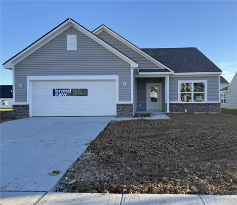 206 York Dr, New Carlisle, OH 45344